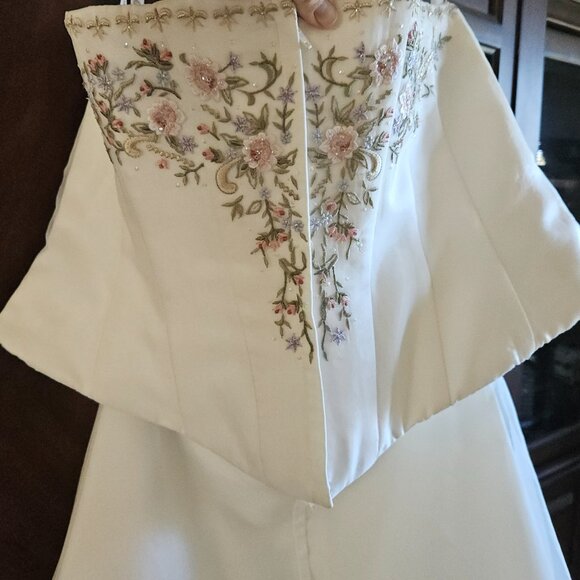 Oleg Cassini 18W Vintage Embroidered Wedding Dress 8CV008 - Picture 9 of 17